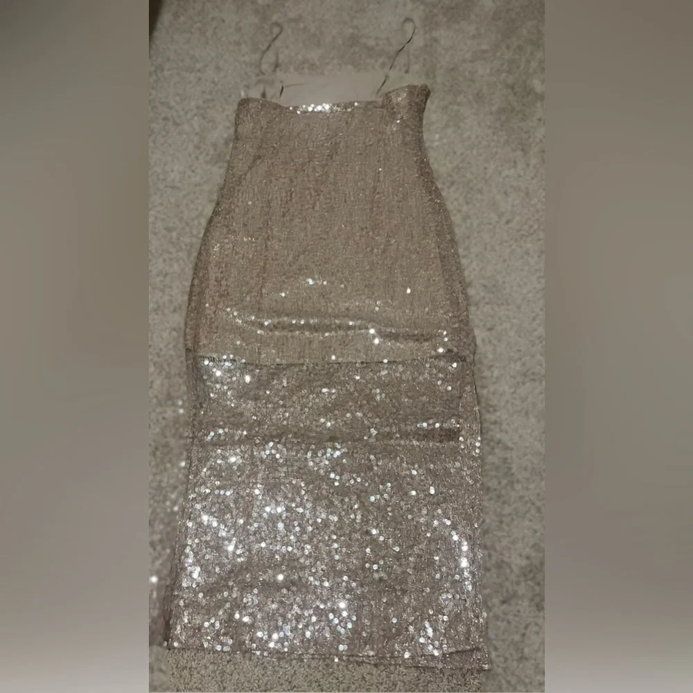ASTR sequin dress - Picture 9 of 13